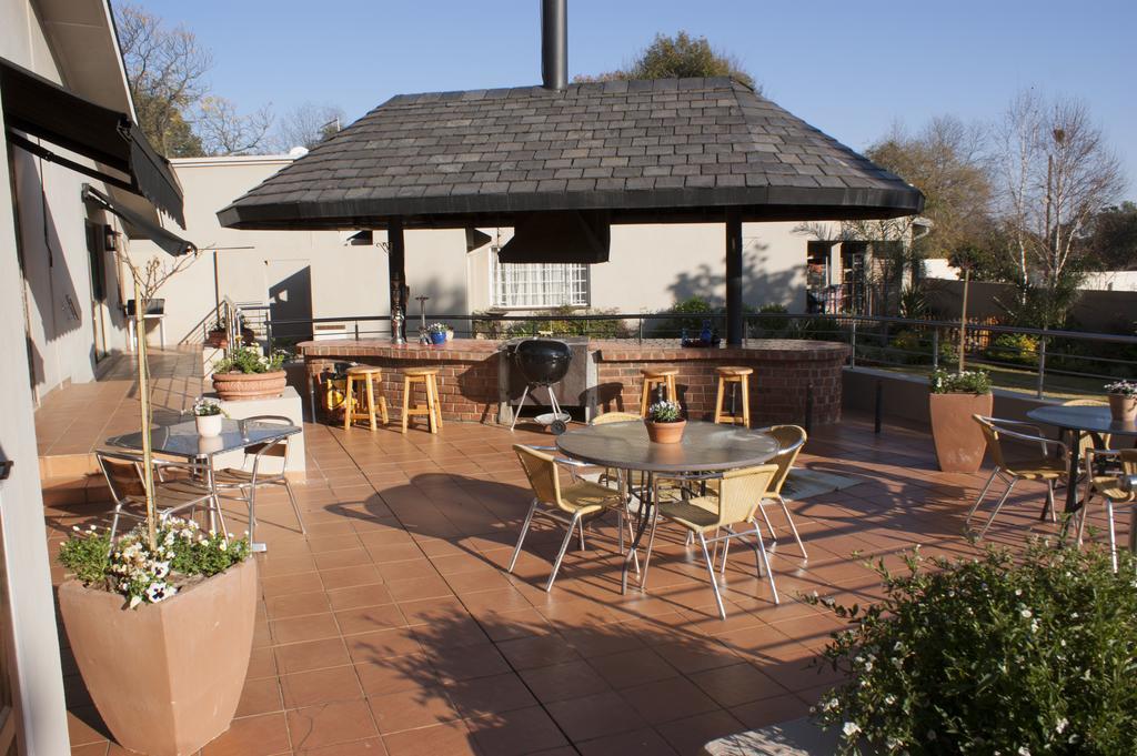 125 On Van Buuren Road Guest House Johannesburg Esterno foto